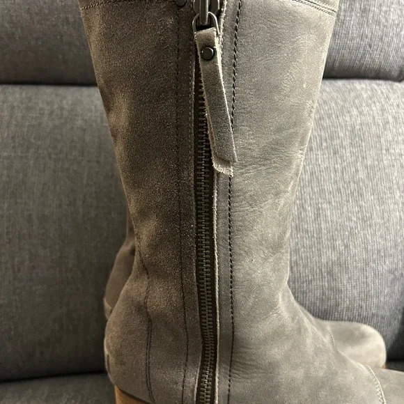Sorel Addington Distressed Gray Leather Tall Heeled Boots size 9 - Picture 8 of 12